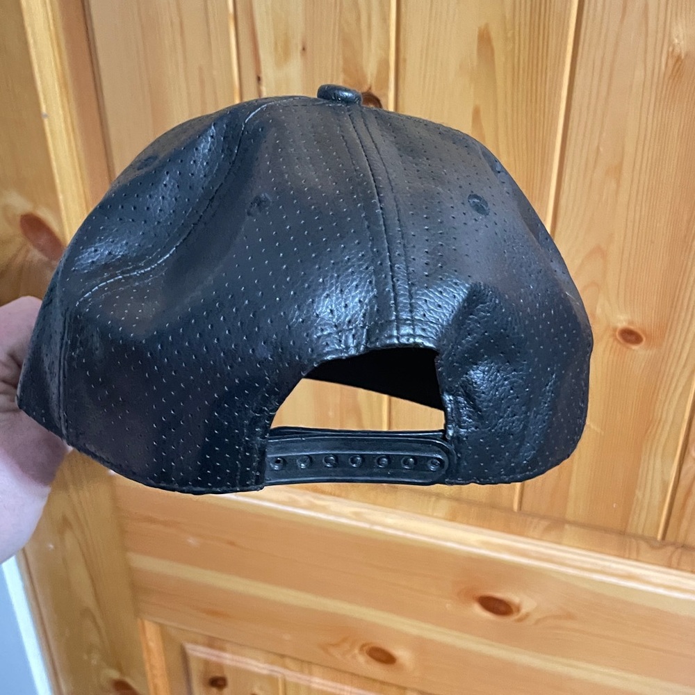 $ SnapBack - Picture 5 of 5